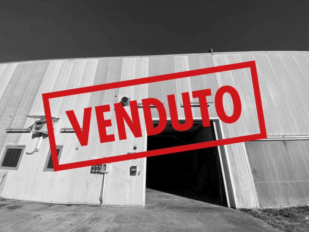 locale commerciale in vendita a Gorizia in zona Lucinico
