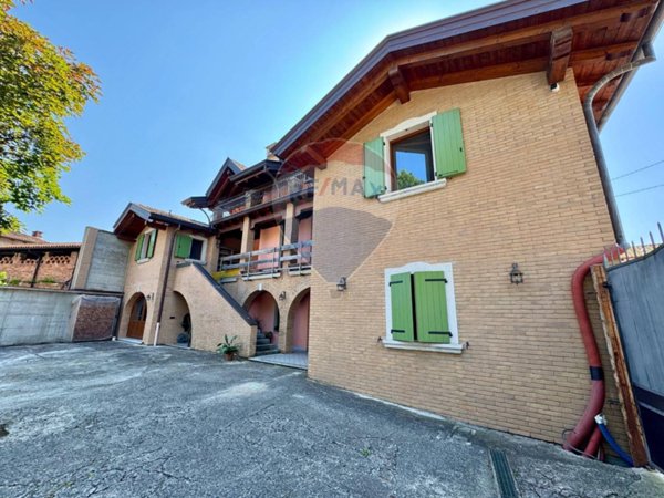 casa indipendente in vendita a Gorizia in zona Lucinico