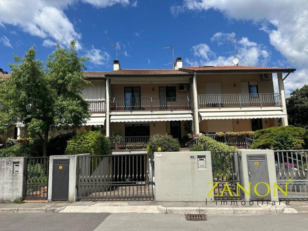 casa indipendente in vendita a Gorizia in zona San Rocco
