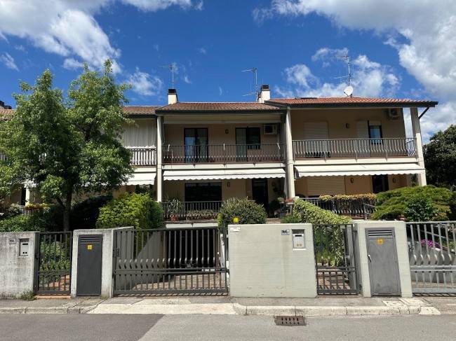 casa indipendente in vendita a Gorizia in zona San Rocco