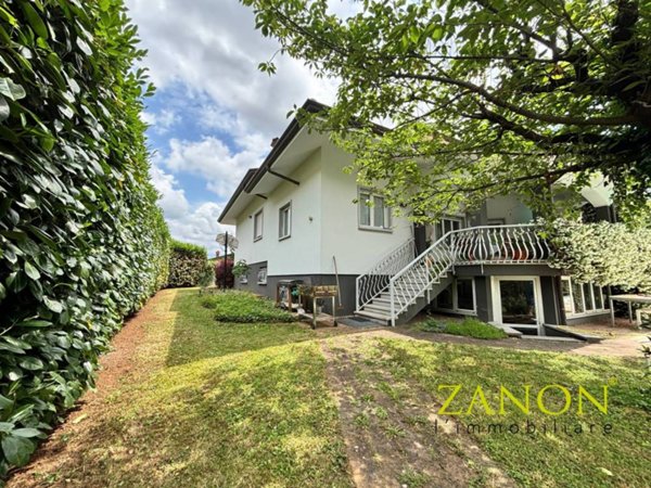 casa indipendente in vendita a Gorizia in zona Lucinico