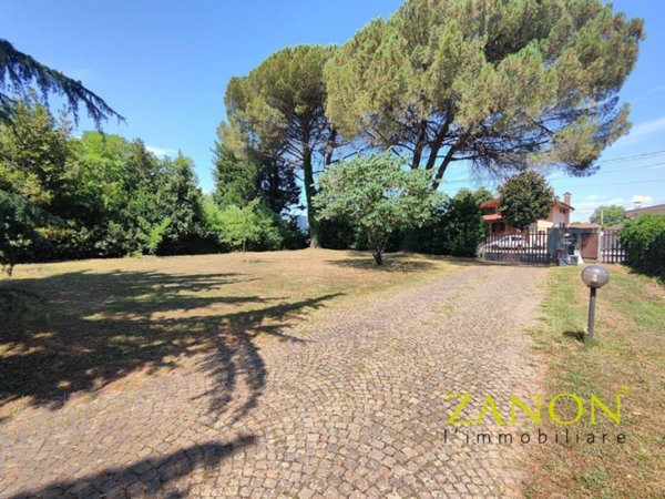 terreno edificabile in vendita a Gorizia in zona Lucinico
