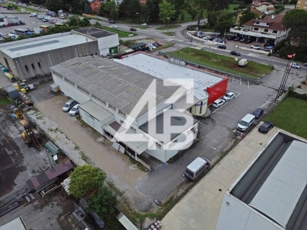 locale commerciale in vendita a Gorizia