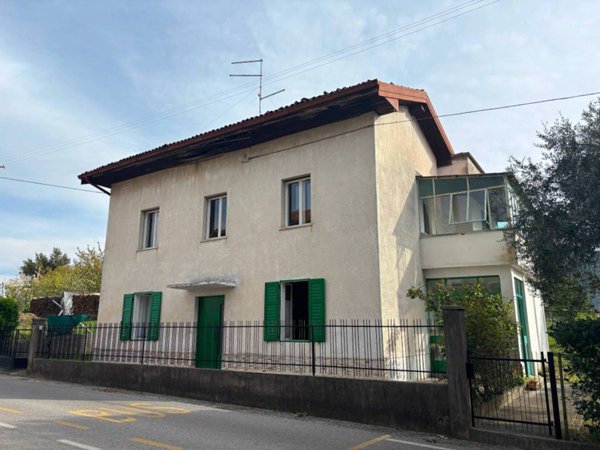 casa indipendente in vendita a Gorizia in zona Oslavia