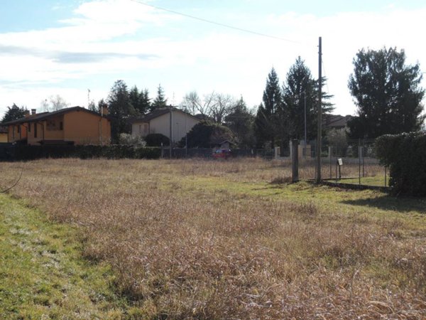 terreno edificabile in vendita a Gorizia in zona Lucinico