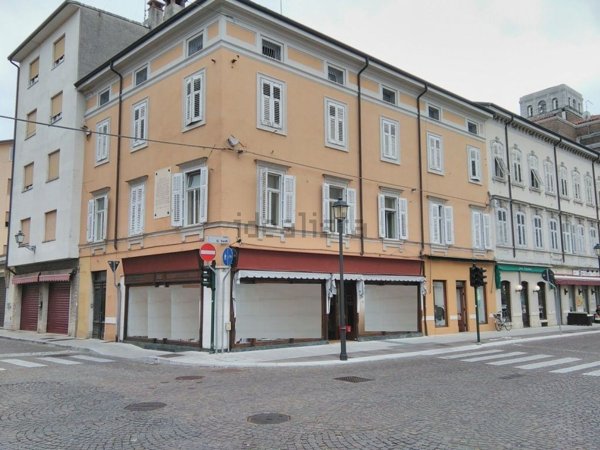 locale commerciale in vendita a Gorizia