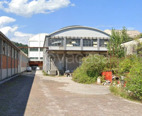 locale commerciale in vendita a Gorizia in zona Lucinico