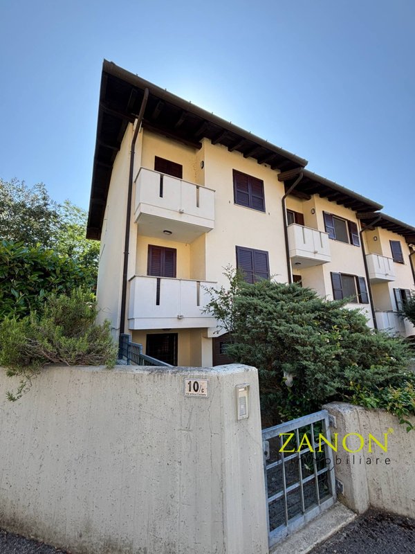 casa indipendente in vendita a Gorizia in zona Lucinico