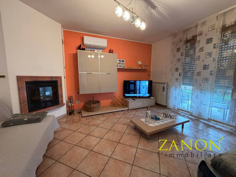 casa indipendente in vendita a Gorizia in zona Lucinico