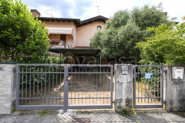 casa indipendente in vendita a Gorizia in zona Lucinico