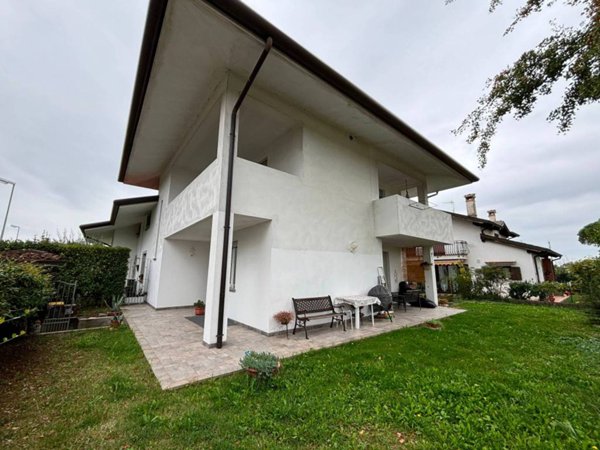 casa indipendente in vendita a Gorizia in zona Lucinico