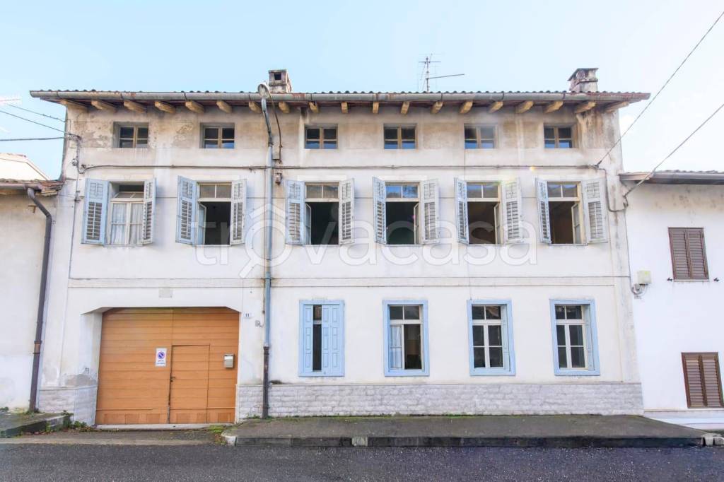 casa indipendente in vendita a Gorizia in zona Lucinico