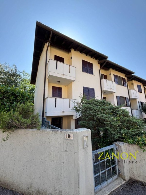 casa indipendente in vendita a Gorizia in zona Lucinico