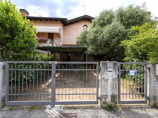 casa indipendente in vendita a Gorizia