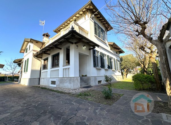 casa indipendente in vendita a Gorizia in zona Lucinico