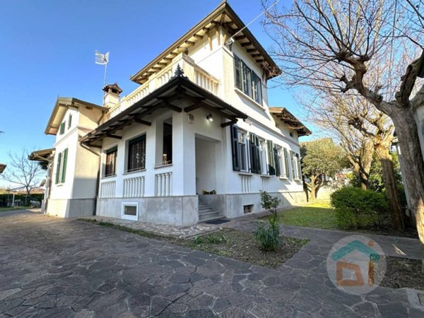 casa indipendente in vendita a Gorizia in zona Lucinico