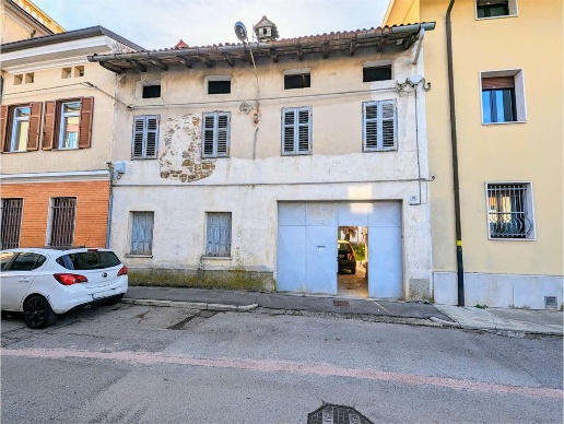 casa semindipendente in vendita a Gorizia in zona Lucinico