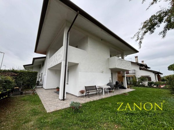casa indipendente in vendita a Gorizia in zona Lucinico