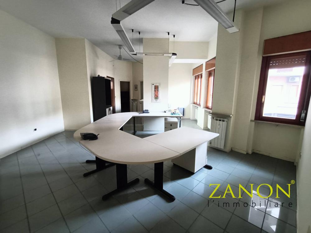 ufficio in vendita a Gorizia