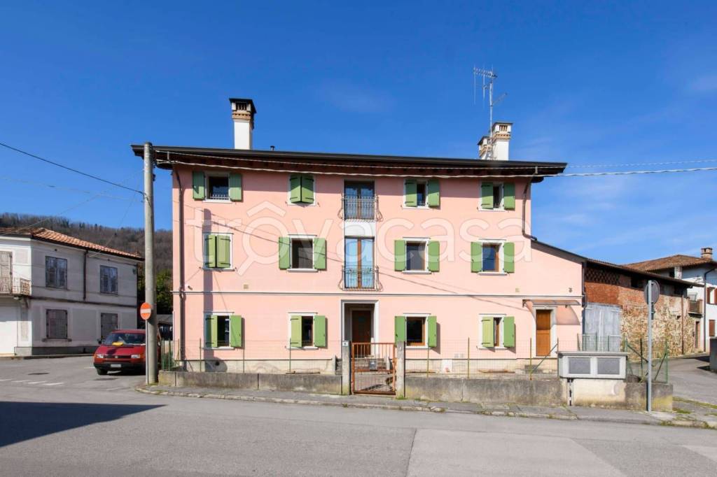 casa indipendente in vendita a Gorizia in zona Lucinico