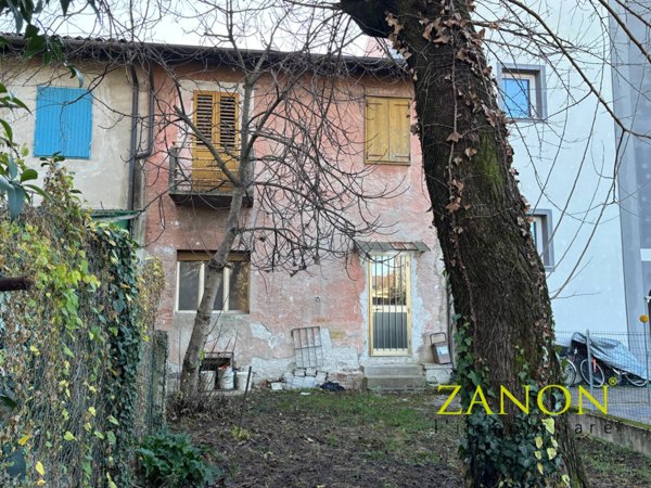 casa indipendente in vendita a Gorizia