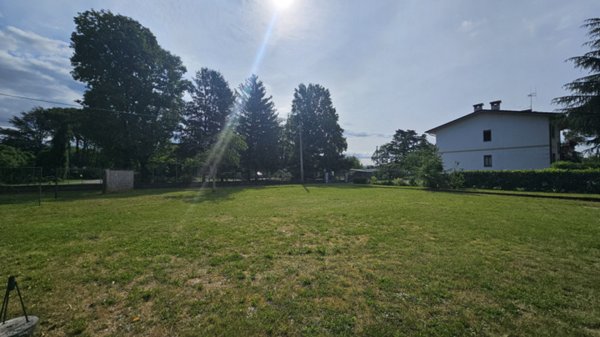 terreno edificabile in vendita a Gorizia in zona Lucinico