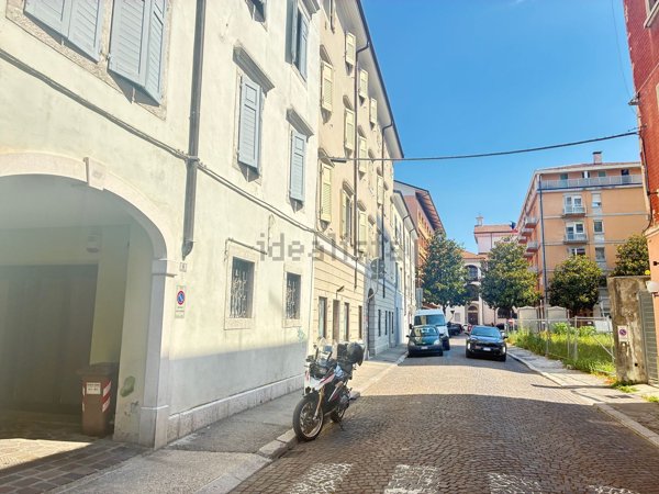 ufficio in vendita a Gorizia in zona Castello