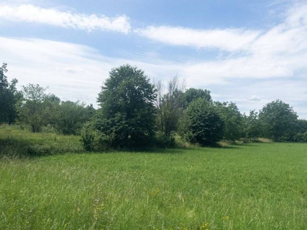terreno edificabile in vendita a Gorizia in zona Lucinico