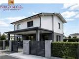 casa indipendente in vendita a Gorizia in zona Lucinico