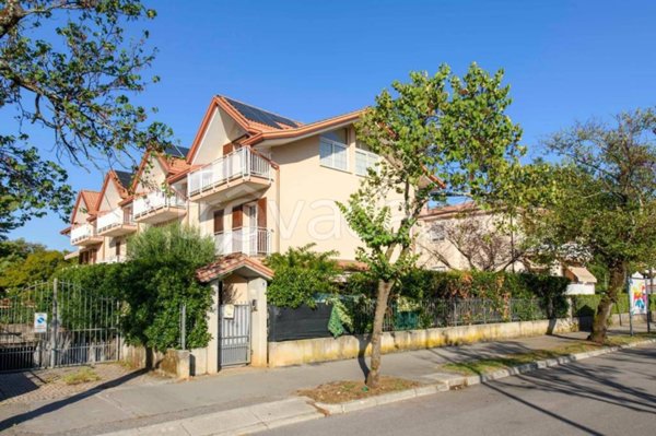 casa indipendente in vendita a Gorizia in zona San Rocco