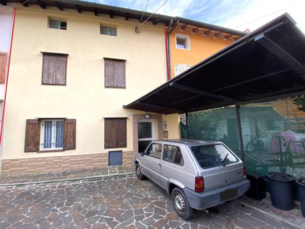 casa indipendente in vendita a Gorizia in zona Lucinico