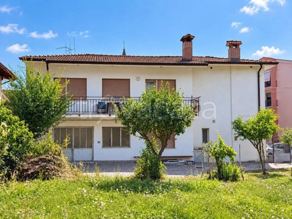 casa indipendente in vendita a Gorizia in zona San Rocco