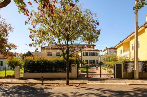 casa indipendente in vendita a Gorizia