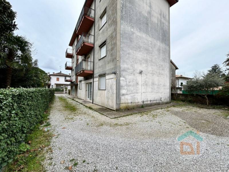 intera palazzina in vendita a Gradisca d'Isonzo