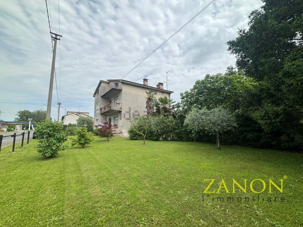 casa indipendente in vendita a Gradisca d'Isonzo