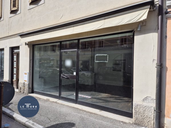 negozio in vendita a Gradisca d'Isonzo