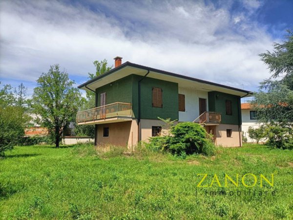 casa indipendente in vendita a Gradisca d'Isonzo