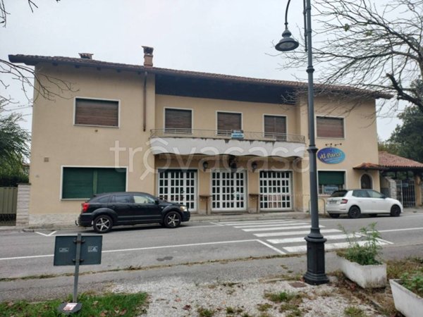 negozio in vendita a Gradisca d'Isonzo