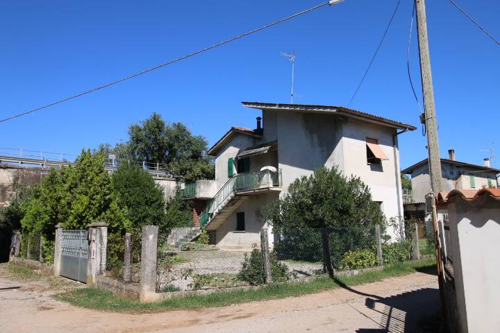 casa indipendente in vendita a Gradisca d'Isonzo
