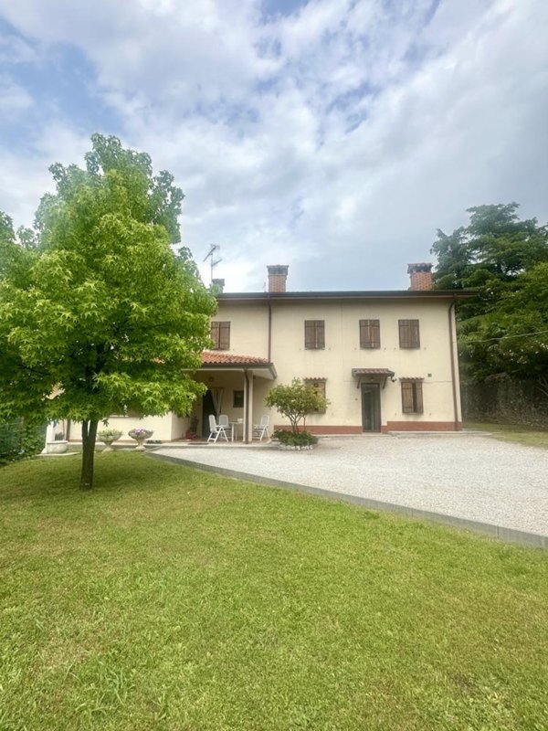 casa indipendente in vendita a Gradisca d'Isonzo