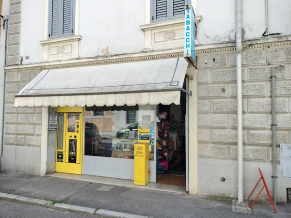 negozio in vendita a Gradisca d'Isonzo
