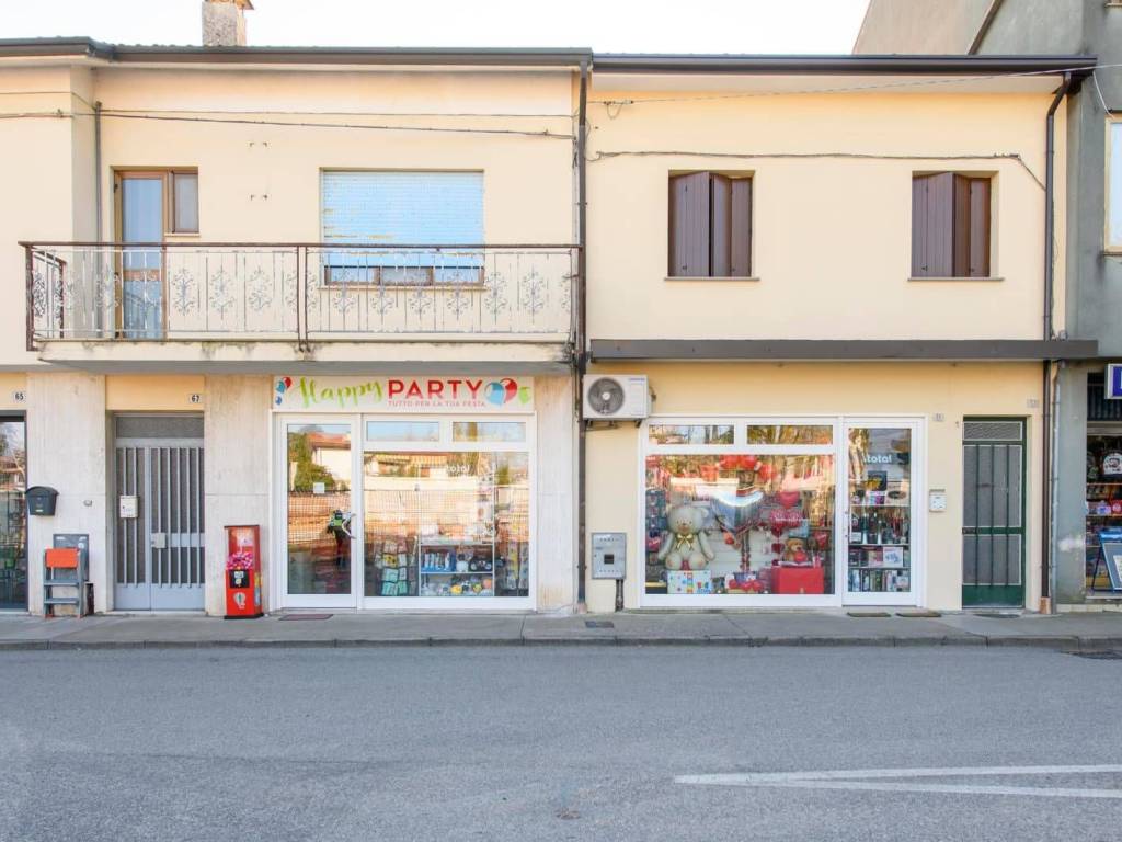 negozio in vendita a Gradisca d'Isonzo