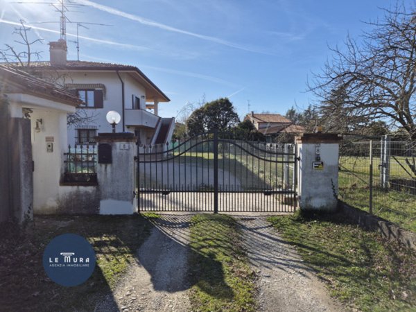 casa indipendente in vendita a Gradisca d'Isonzo