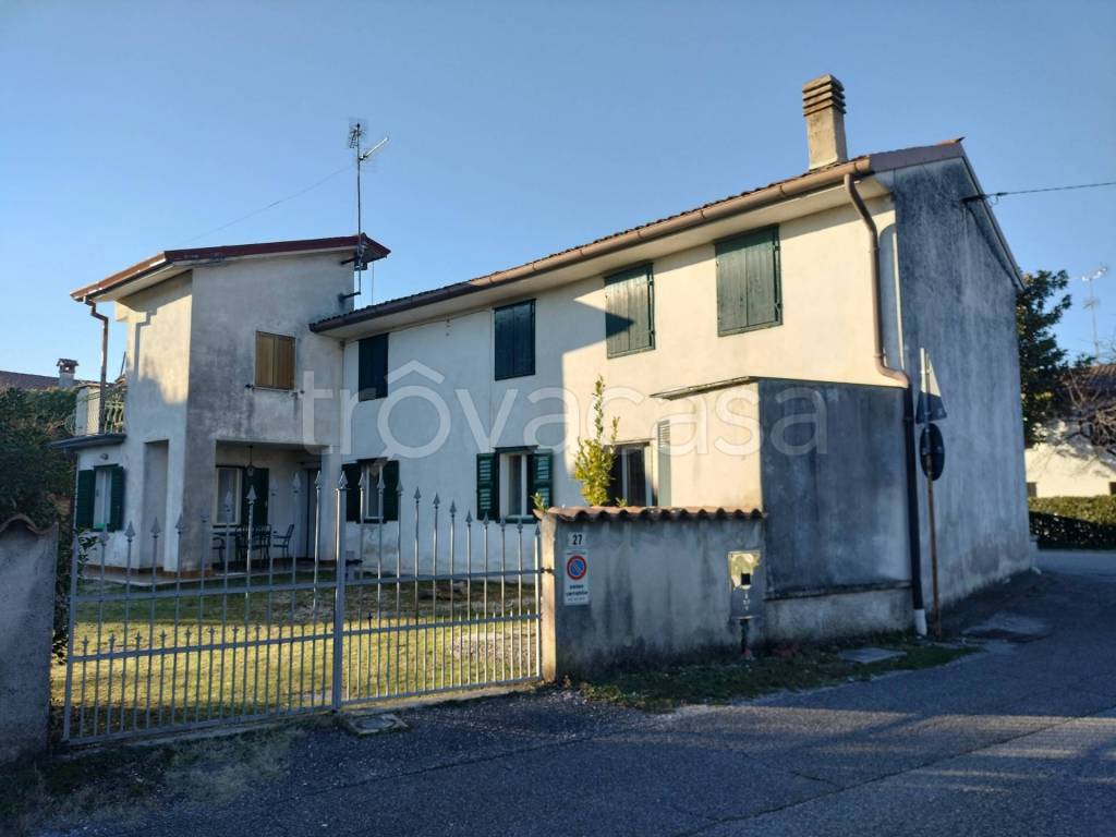 casa indipendente in vendita a Gradisca d'Isonzo