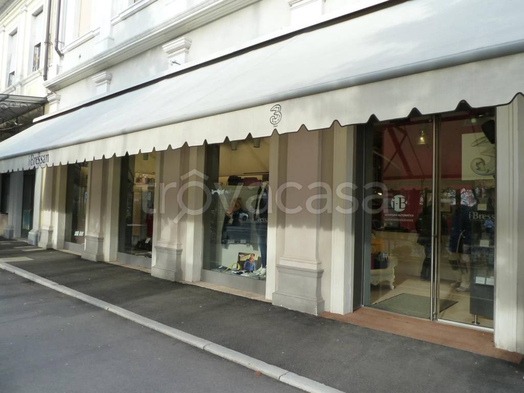 negozio in vendita a Gradisca d'Isonzo