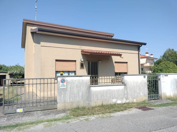 casa indipendente in vendita a Gradisca d'Isonzo