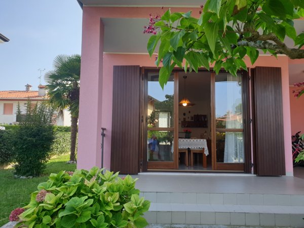casa indipendente in vendita a Grado