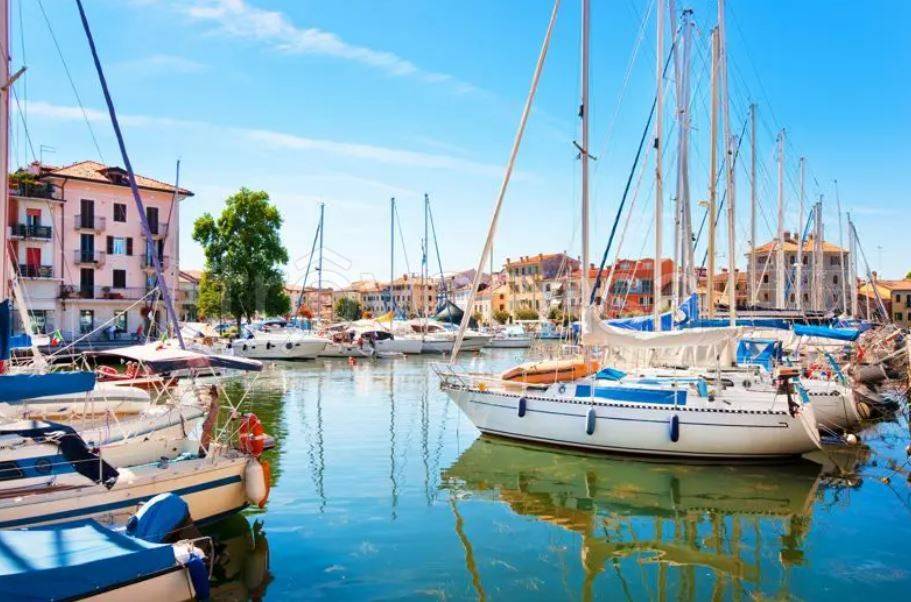 negozio in vendita a Grado