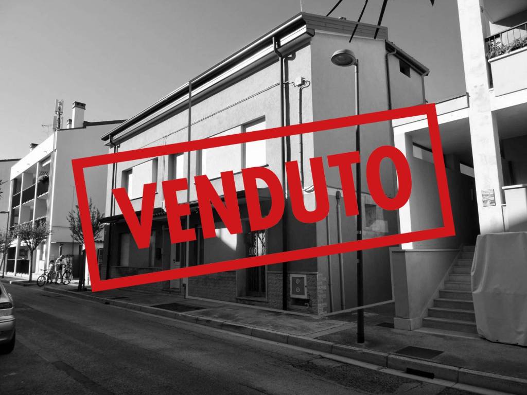 casa indipendente in vendita a Grado