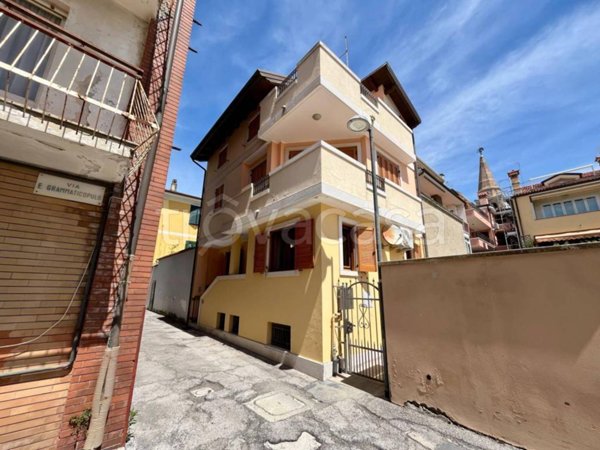 appartamento in vendita a Grado